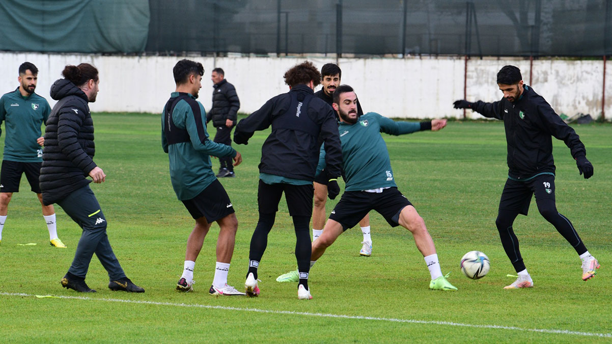 Denizlispor, �mraniyespor ma��na 5 eksikle ��kacak