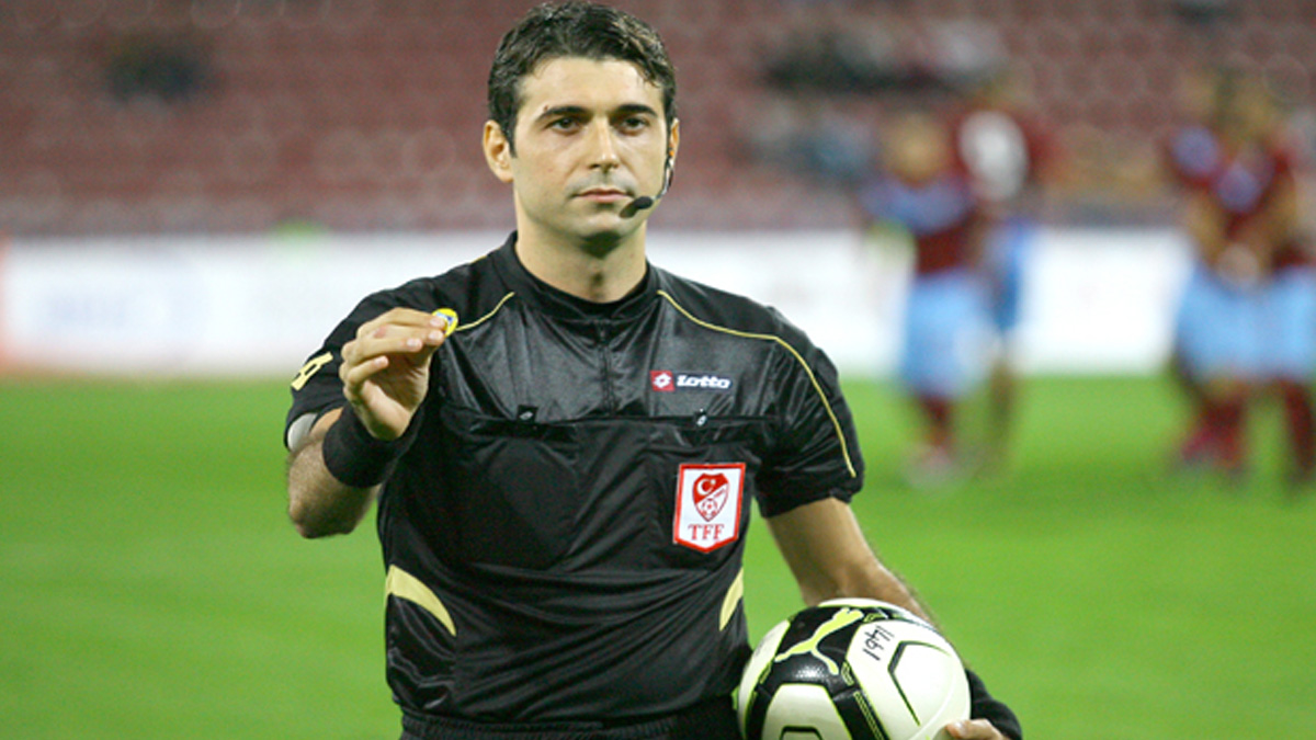 Fenerbah�e - Be�ikta� derbisinin VAR hakemi Hakan Ceylan