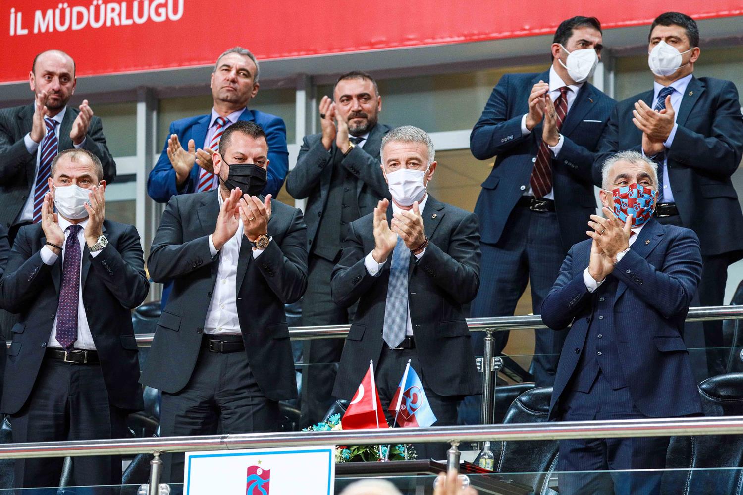 Trabzonspor'da Ahmet A�ao�lu g�rev da��l�m� yapt�