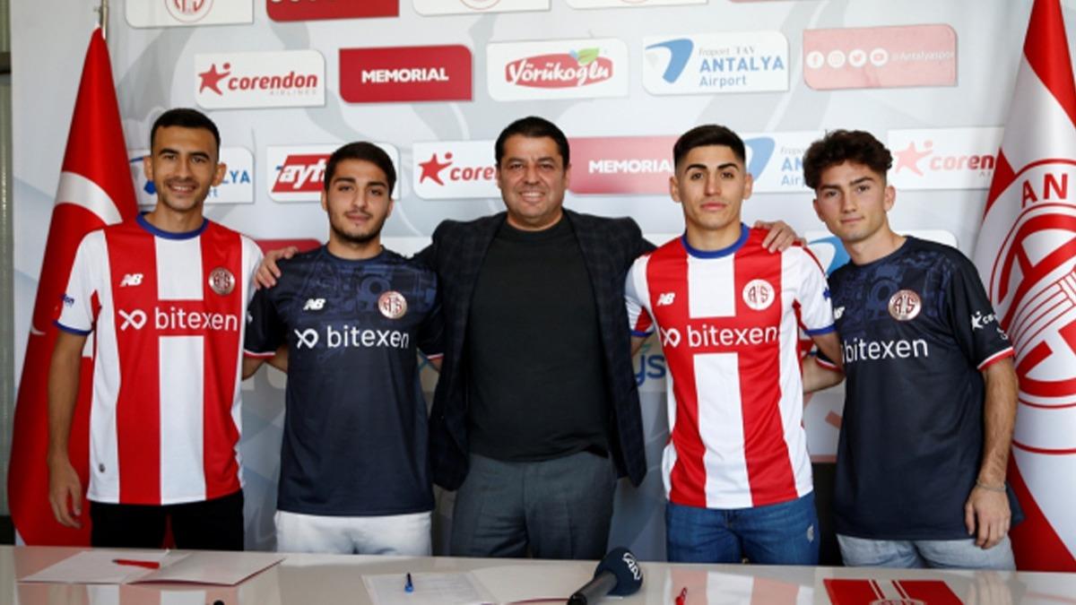 Antalyaspor'da imza ov! 4 futbolcuyla szleme imzaland