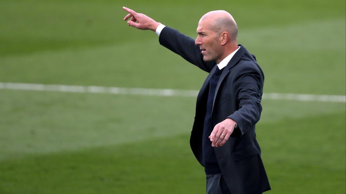 PSG'den Zinedine Zidane aklamas: Hibir zaman grmedik