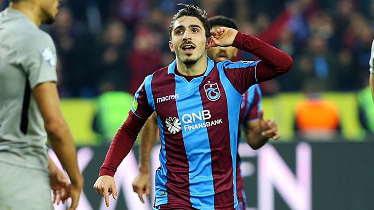 Abd�lkadir �m�r ilk 11'e d�n�yor
