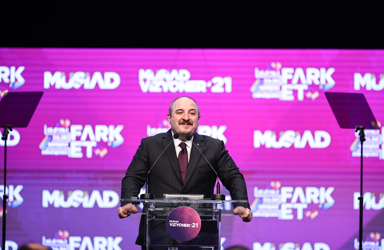 Bakan Varank: Kurdaki oynakl���n da daha �ng�r�lebilir makul seviyelerde olaca��n� g�rebiliyoruz