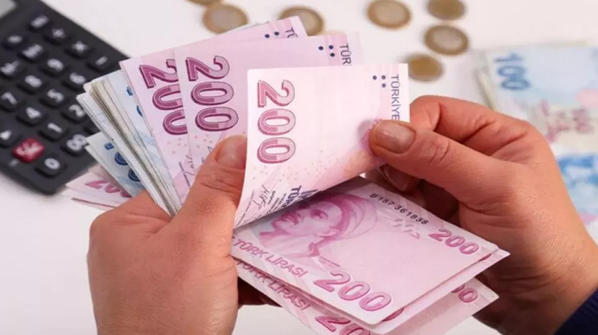 Memura ek zam i�in kritik g�r��me