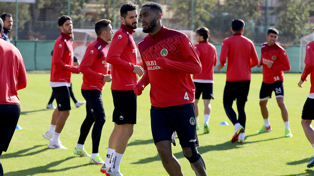 Alanyaspor, Karag�mr�k ma��na haz�rlan�yor