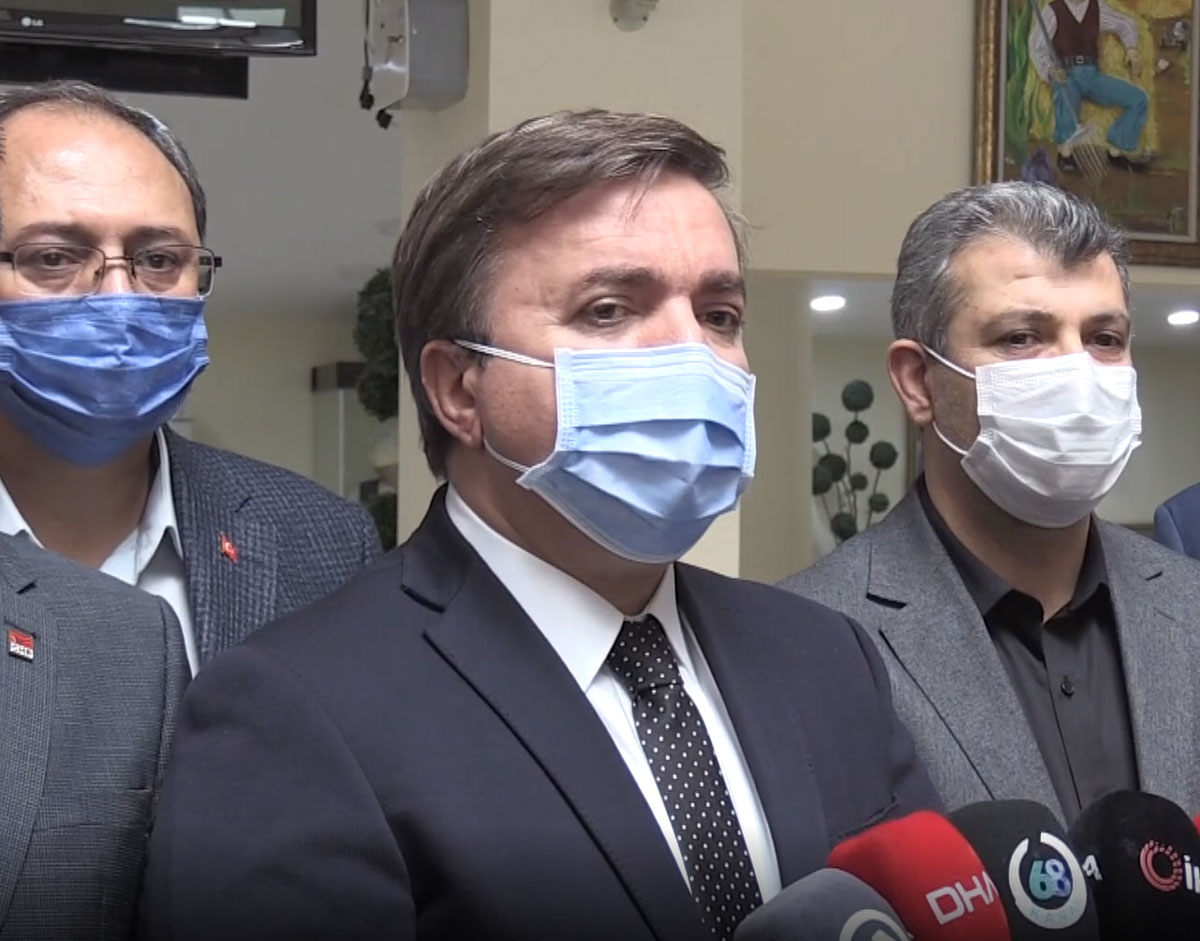 rencisini darbeden retmen derslerden el ektirildi