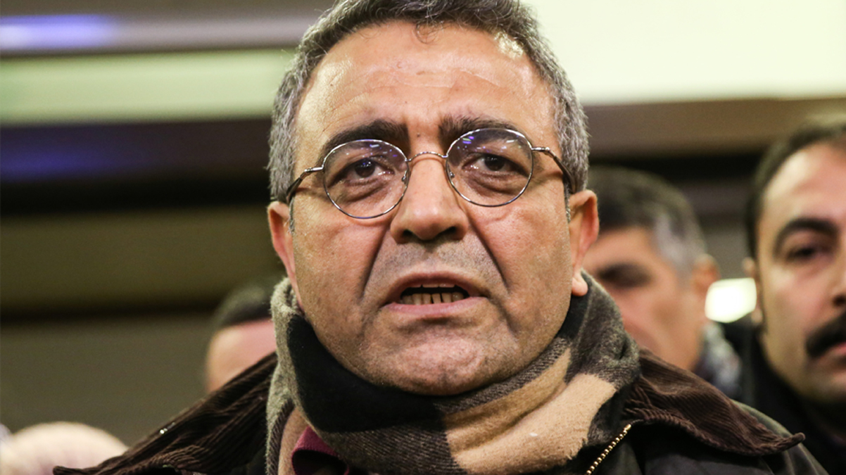 CHP, FET�'c�lere verdi�i s�z� bir ad�m ileri ta��d�