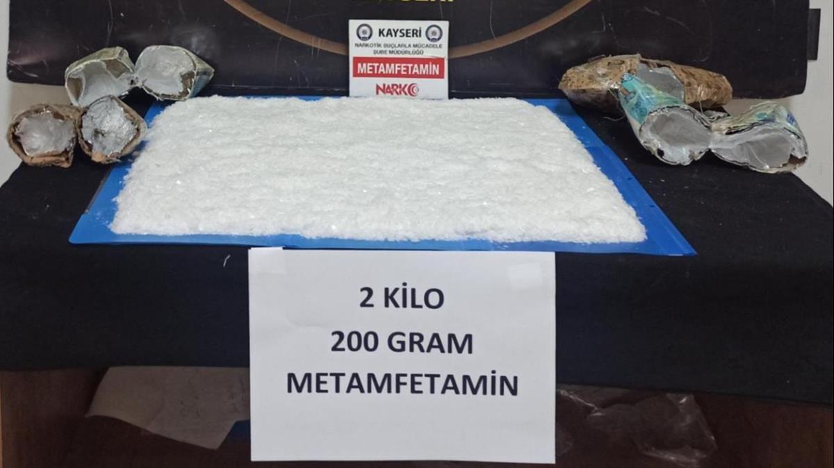 2 kilo 200 gram metamfetamin yakaland