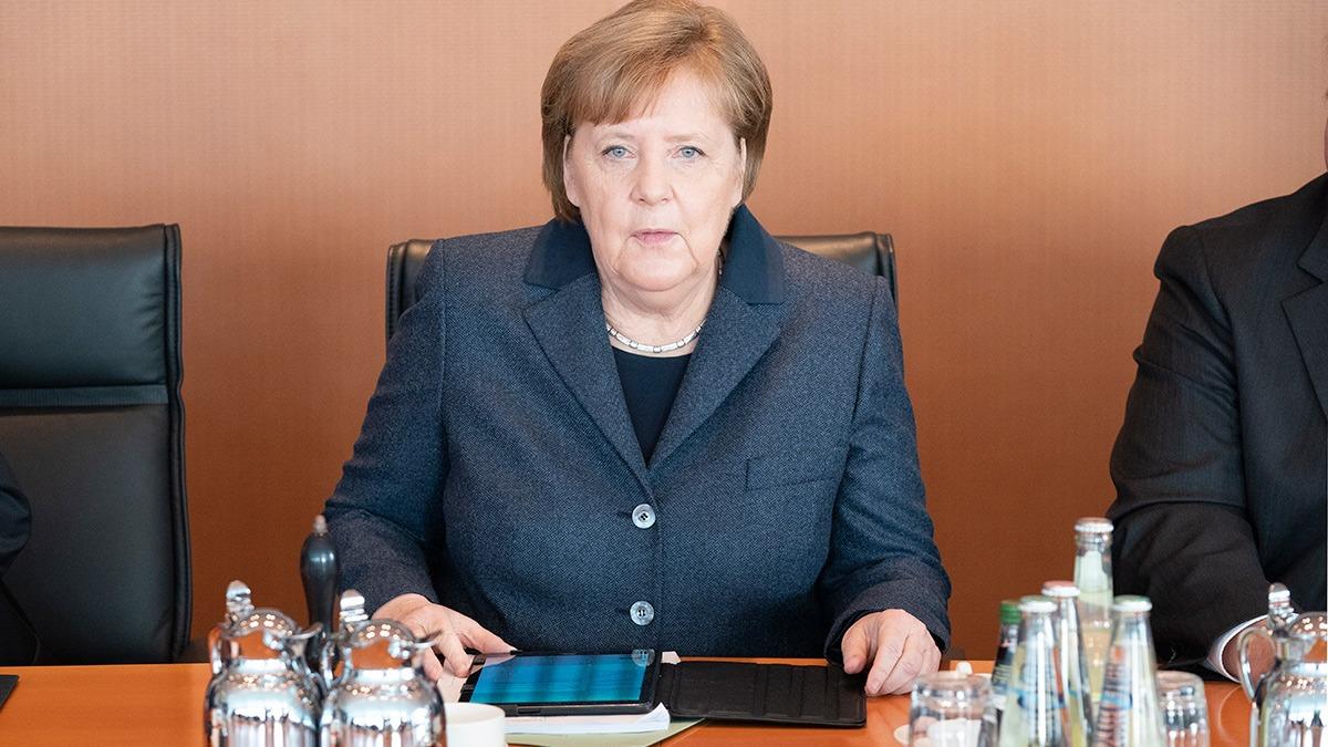 Almanya'da 2021, 16 yllk Merkel iktidarnn sona erdii yl oldu