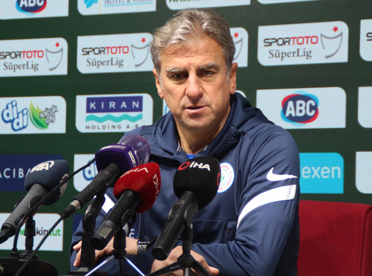 Hamza Hamzao�lu: Bu ma�ta sakat ve cezal� futbolcular�m�z� arad�k