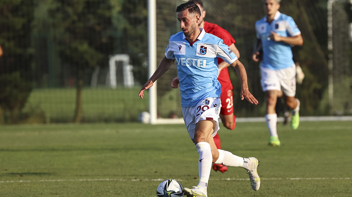 Trabzonspor'da Yunus Mall� fiyaskosu! Devre aras� g�nderiliyor