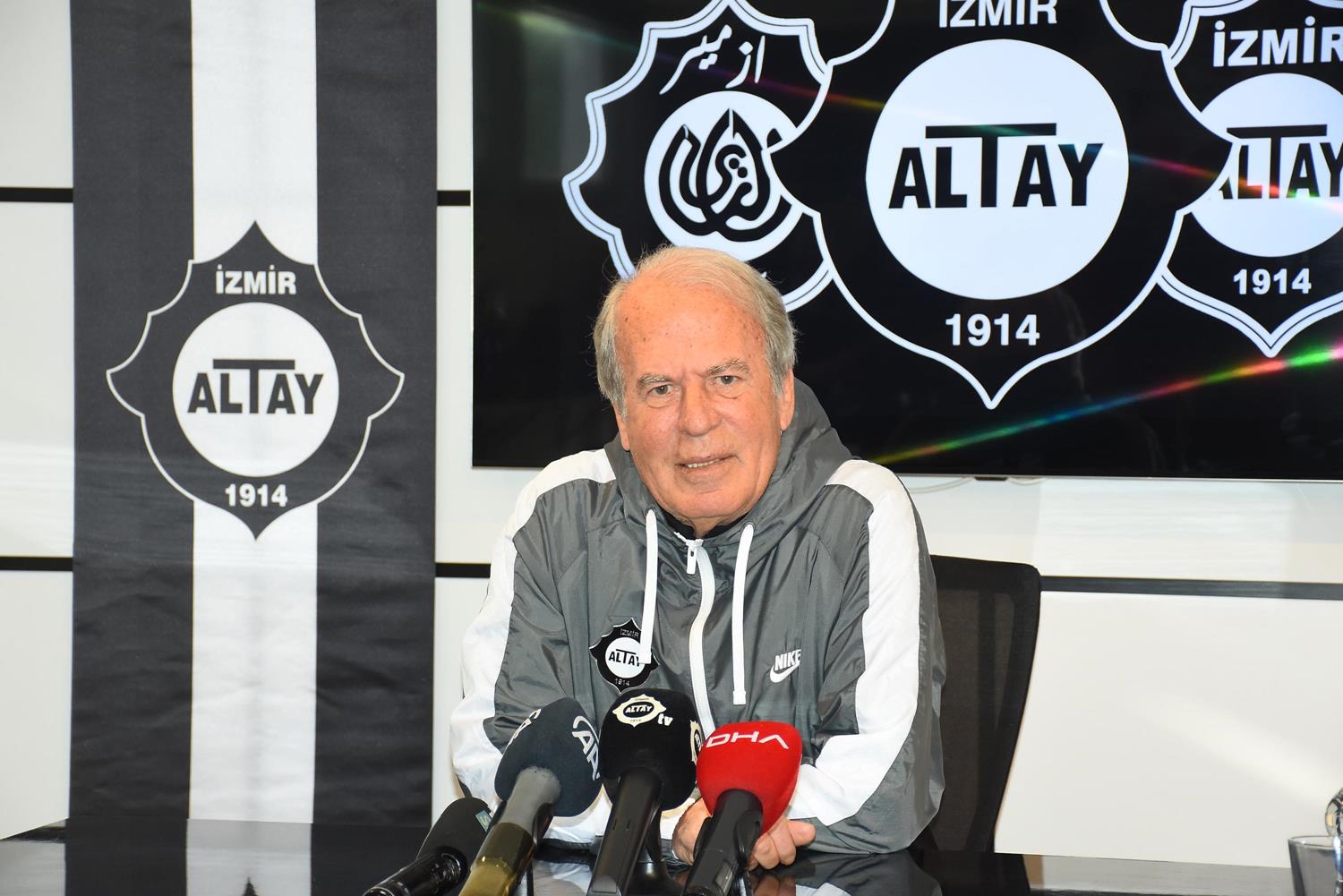 Mustafa Denizli: M�cadeleye haz�r�m