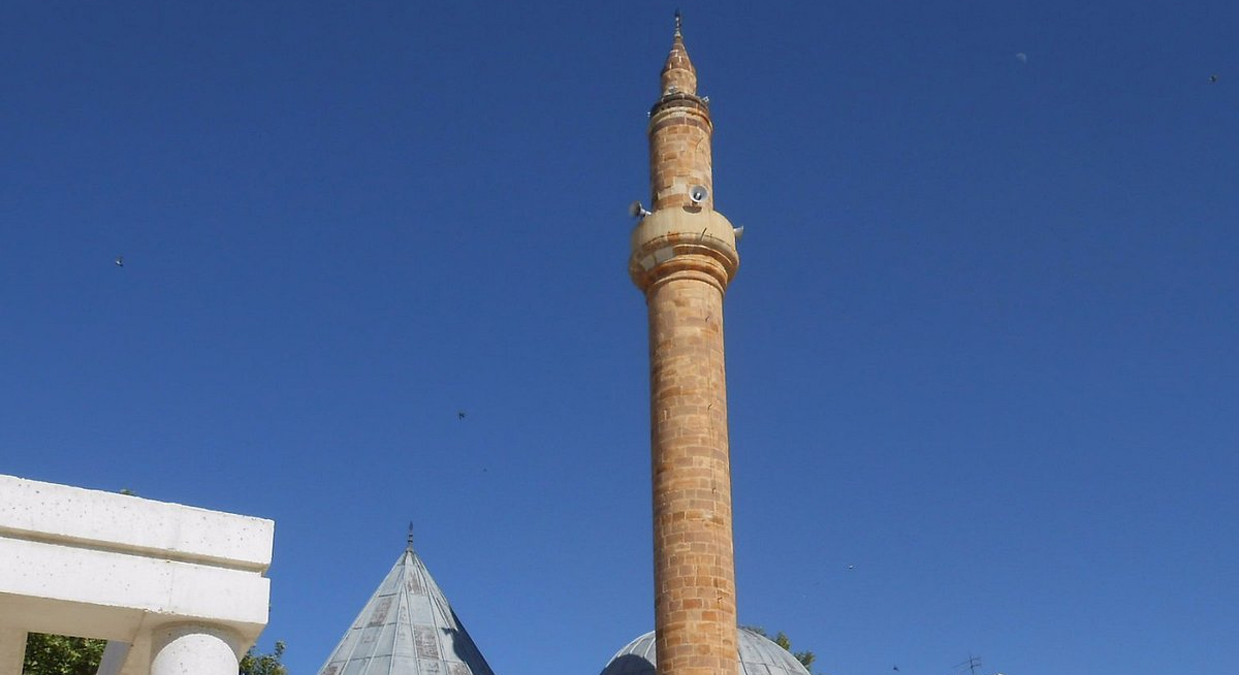 Bosna Hersek'te yap�m� yar�m kalan cami in�aat�n� T�rkiye Diyanet Vakf� devrald�