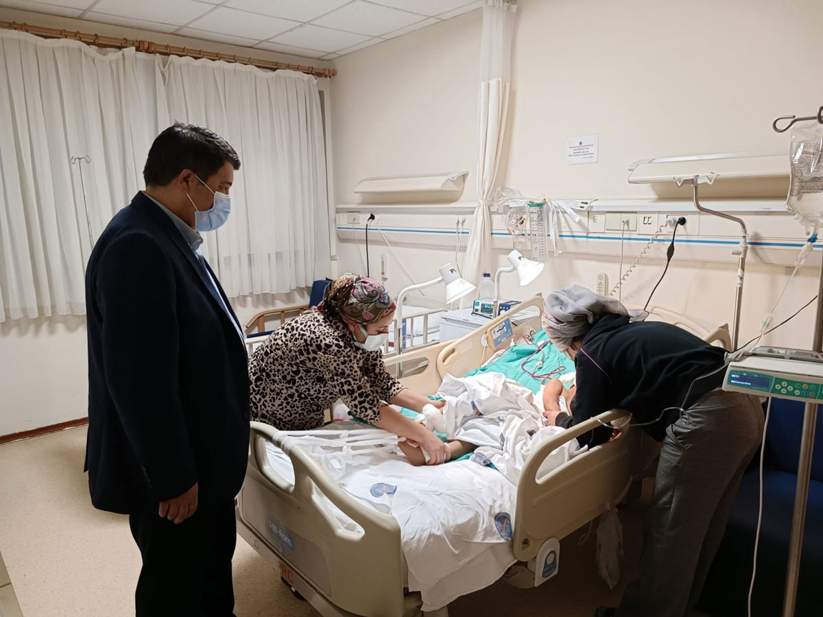 Gaziantep'te iki 'pitbull'un sald�rd��� Asiye servise al�nd�