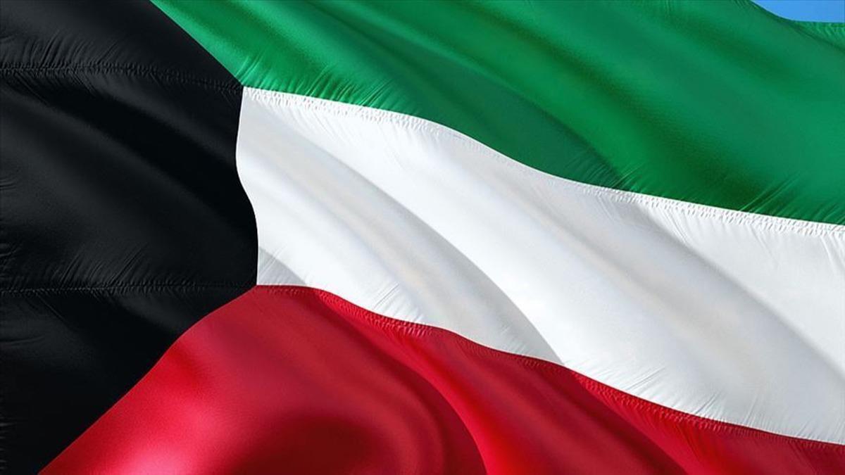 Kuveyt'te yeni hkmet yemin ederek greve balad