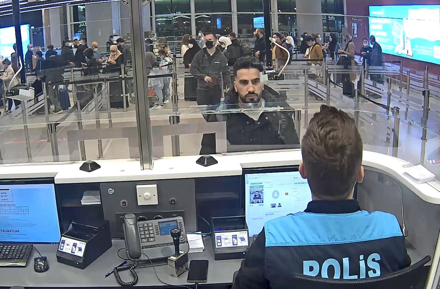 Ba�kas�na ait pasaportla havaliman�na gelen PKK'l� yakaland�