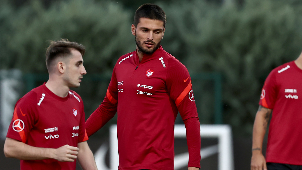 Galatasaray'da Okay Yoku�lu sesleri