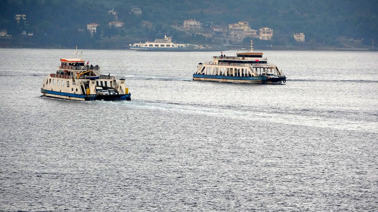 G�k�eada feribot seferlerine f�rt�na engeli