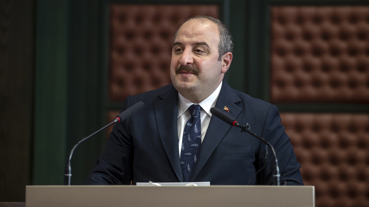 Bakan Varank b�yle seslendi: KOSGEB ve T�B�TAK emrinize amade