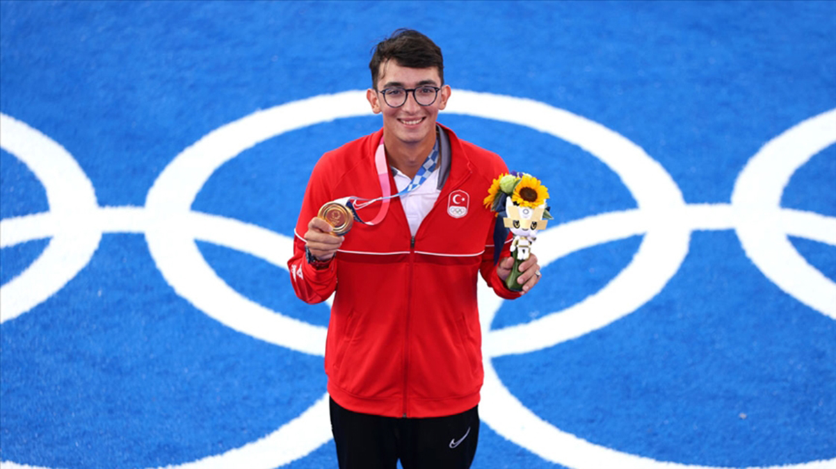 Milli sporculardan 2021'de madalya ya�muru