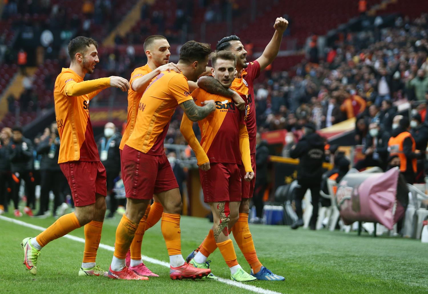 Fatih Terim raporunu sundu! Galatasaray'da 5 ayrlk