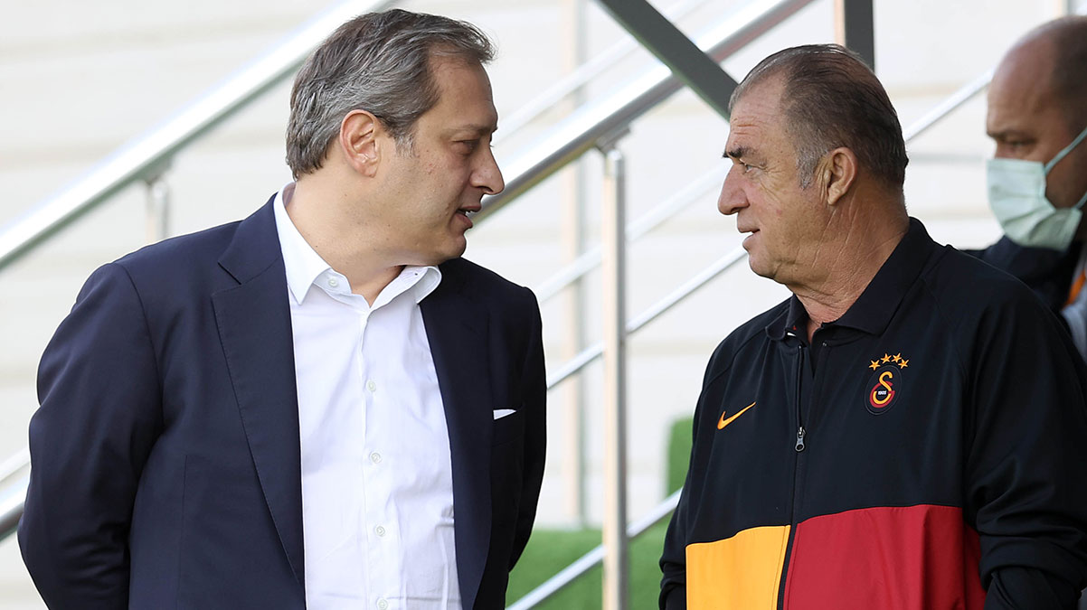 Galatasaray'da deprem! Fatih Terim'le yollar ayr�labilir