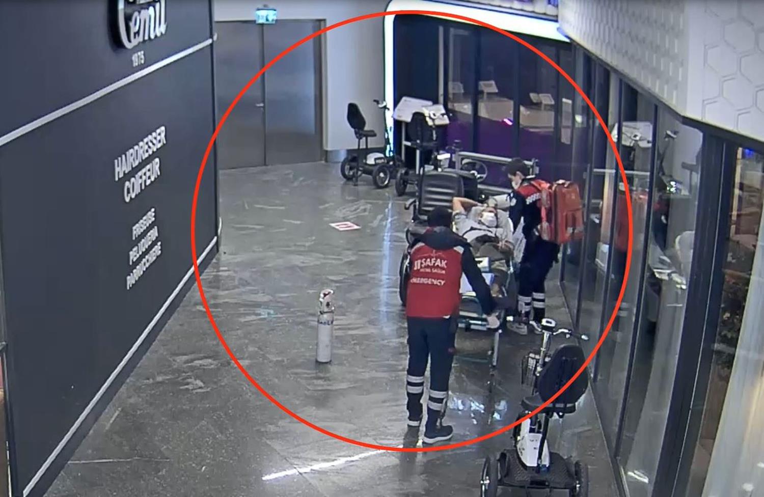 �stanbul Havaliman�'nda uyu�turucu kuryesi bay�l�nca yakaland�