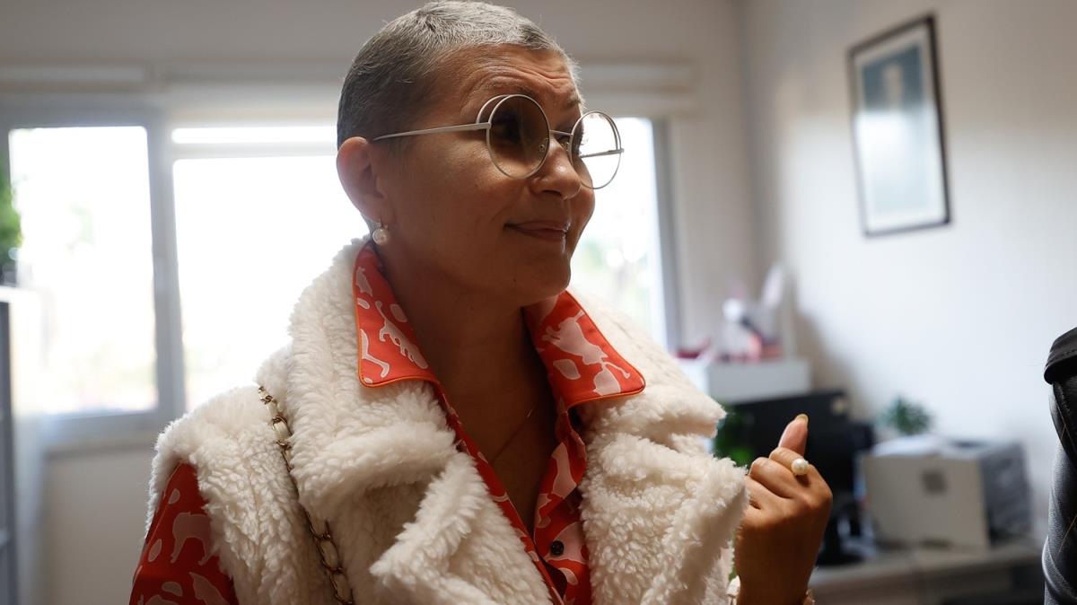 Rusya'da meme kanseri olduunu rendi, ifay Trkiye'de buldu: Trk hekimlerine minnettarm