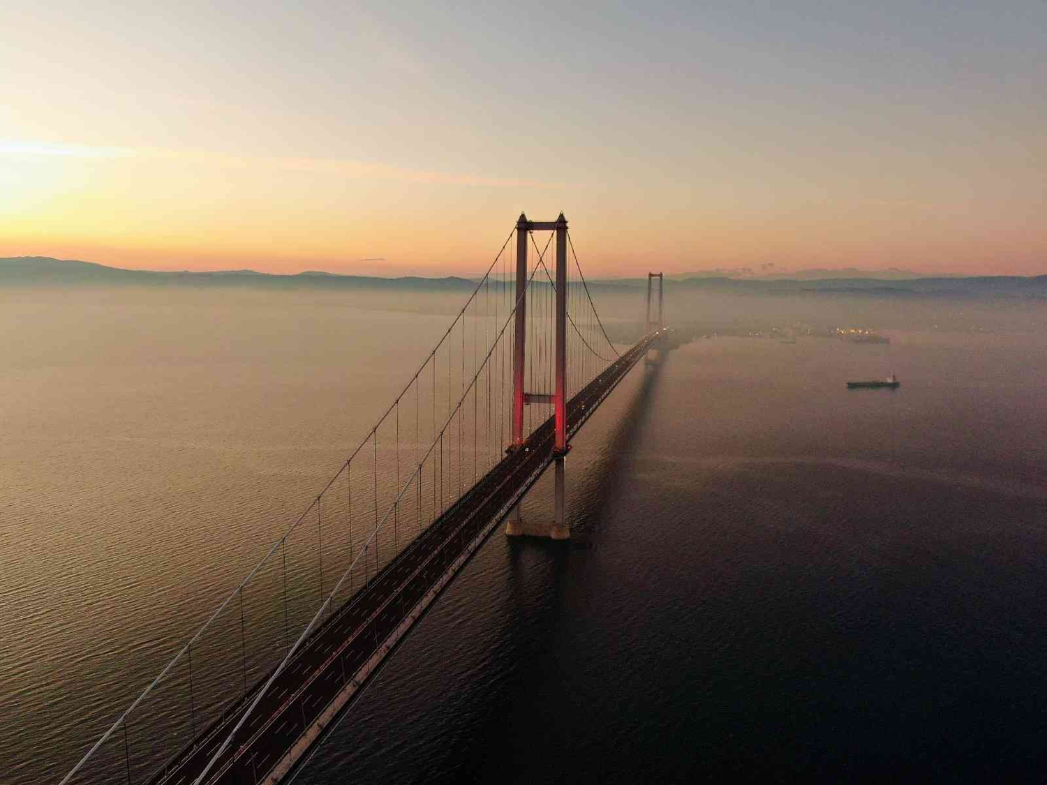 Y�lba�� gecesi Osmangazi K�pr�s�'nde bekleyenlerden �cret al�nmayacak