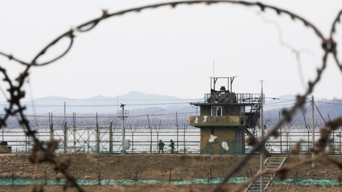 Gney Kore ordusu Kuzey'e geen snmac iin zr diledi