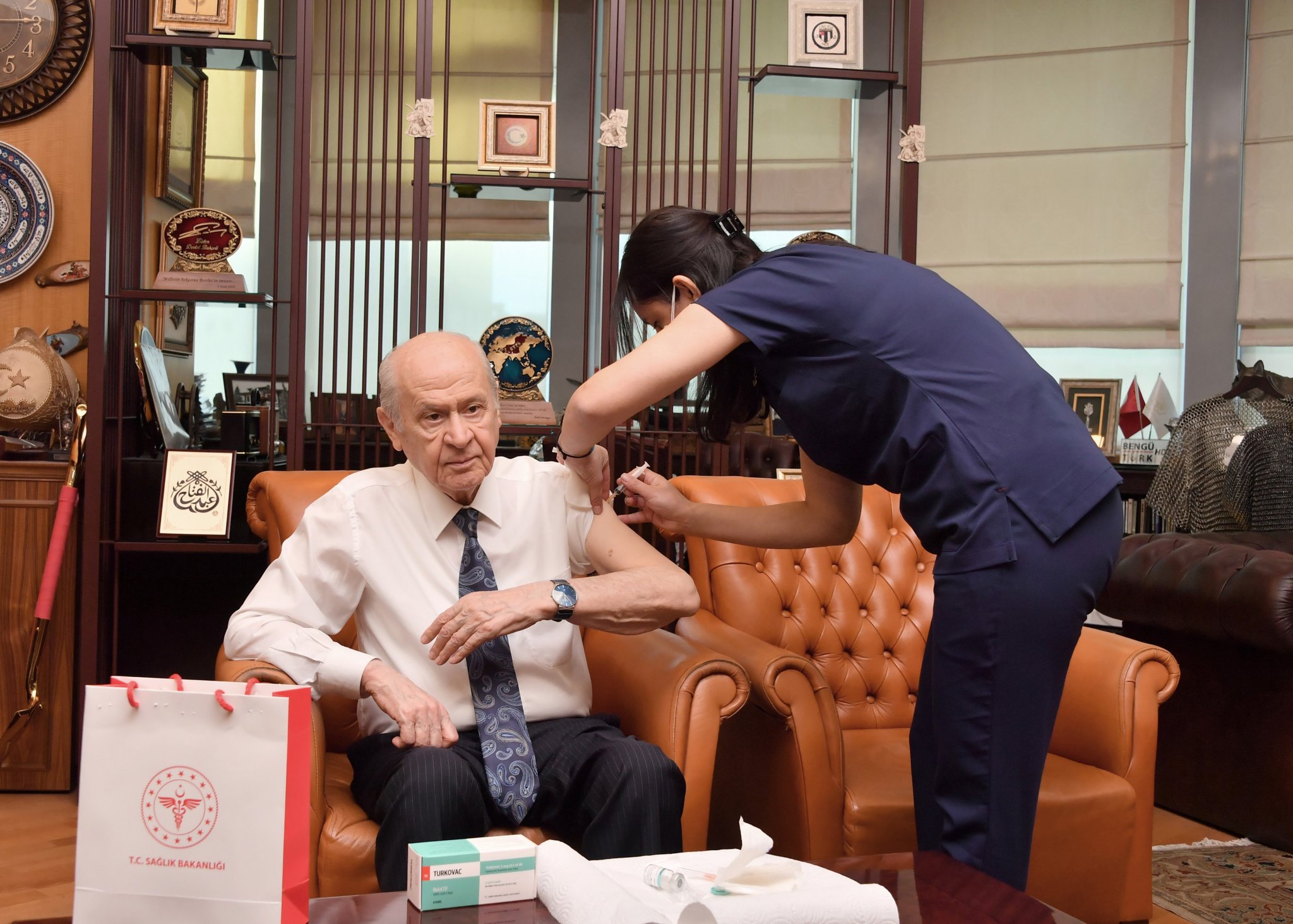MHP Genel Ba�kan� Bah�eli, TURKOVAC a��s� yapt�rd�