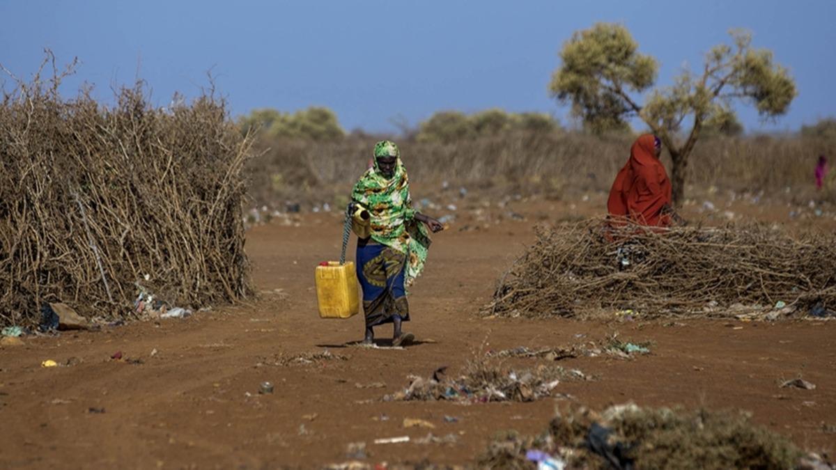 Somali son 2 ayda felaketi yayor! 20 bin kii yerinden oldu
