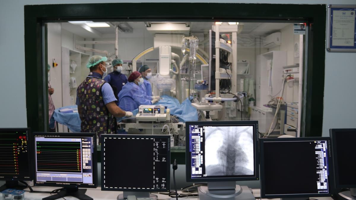 4 yl nce kurulan ocuk Kalp Merkezi'nde ylda 600' akn ocuk salna kavuuyor