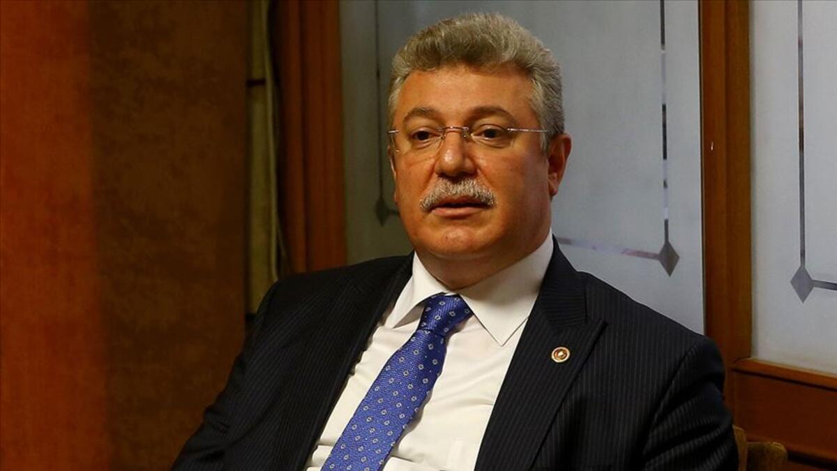 Akba�o�lu'ndan CHP'li �zko�'a foto�raf cevab�