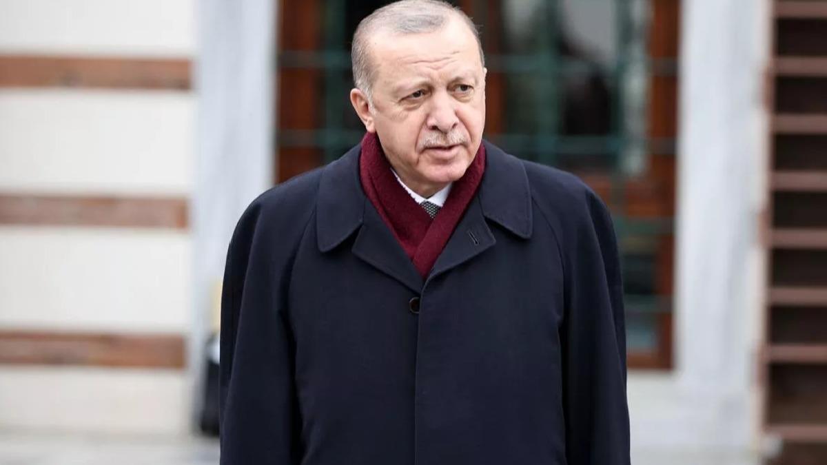 Cumhurbakan Erdoan, cuma namazn Sleymaniye Camisi'nde kld