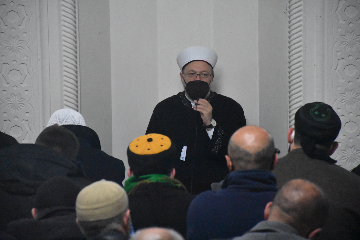 Erba�, Sar�kam�� Harekat�'n�n 107'nci y�l� dolay�s�yla �ehitler i�in okunan 107 bin hatmin duas�n� yapt�