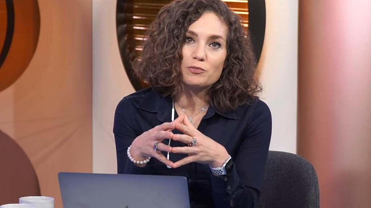 Nev�in Meng� payla�t���na pi�man oldu! Bakan Varank'tan yerinde cevap