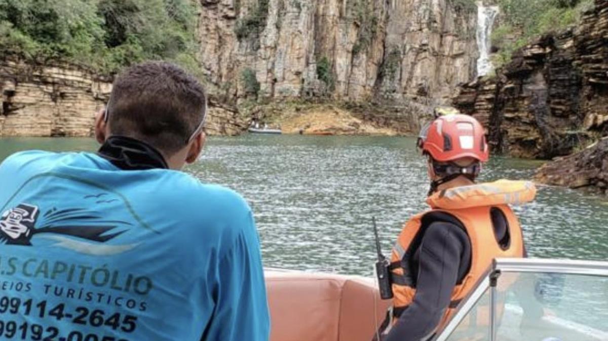  Brezilya'da teknelerin zerine kaya dmesi sonucu lenlerin says 7'ye ykseldi