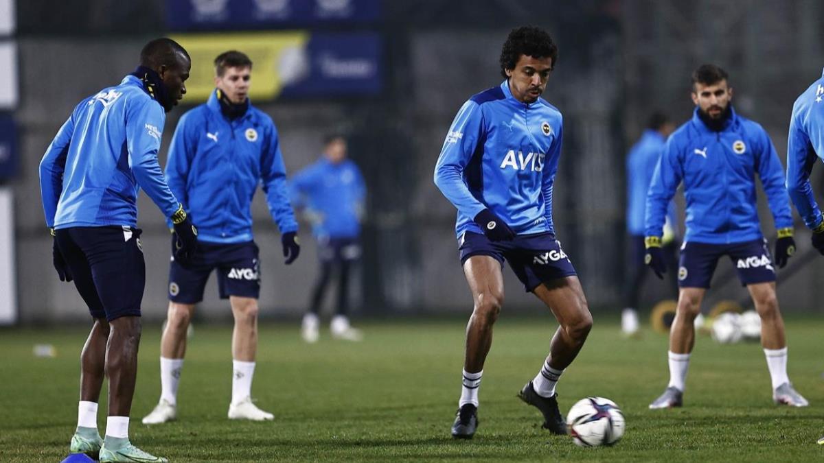 Fenerbahe, Adana Demirspor mana hazr