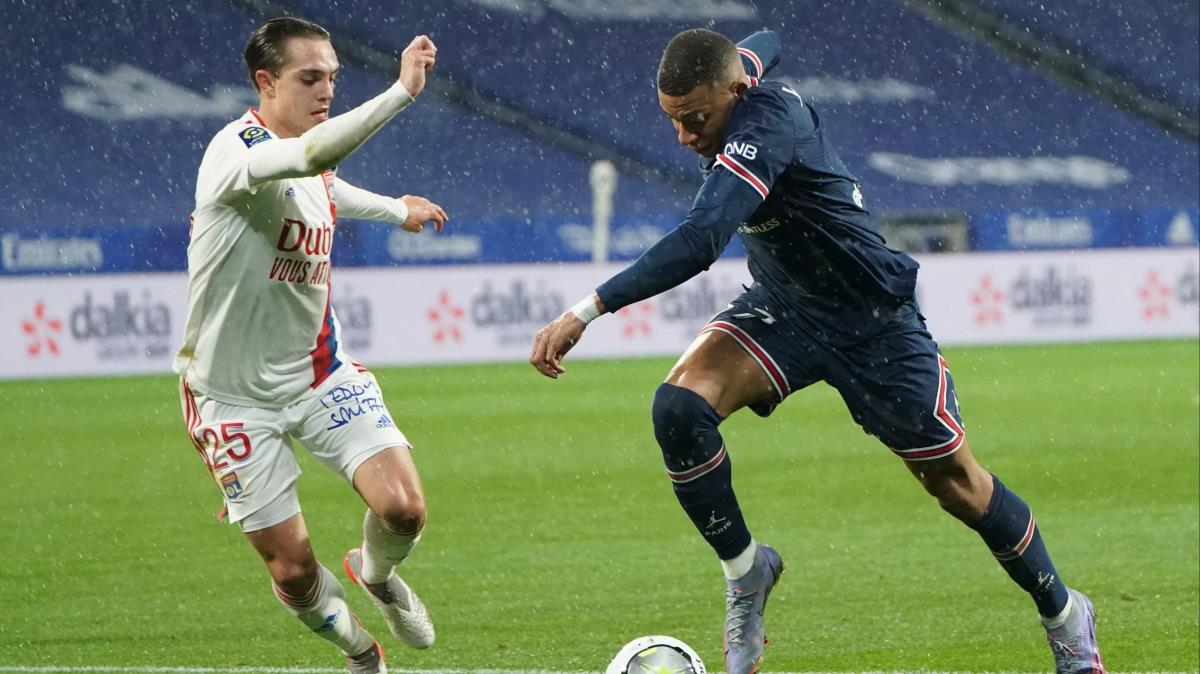 PSG deplasmanda Lyon'a takld