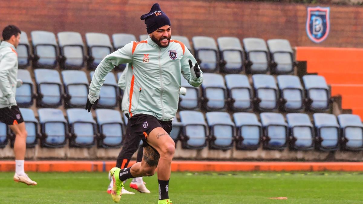 Baakehir'de Konyaspor ma hazrlklar devam etti