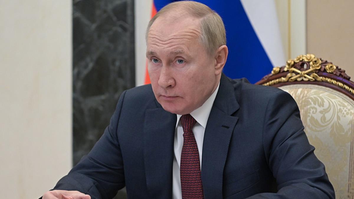 Putin'den Omicron aklamas