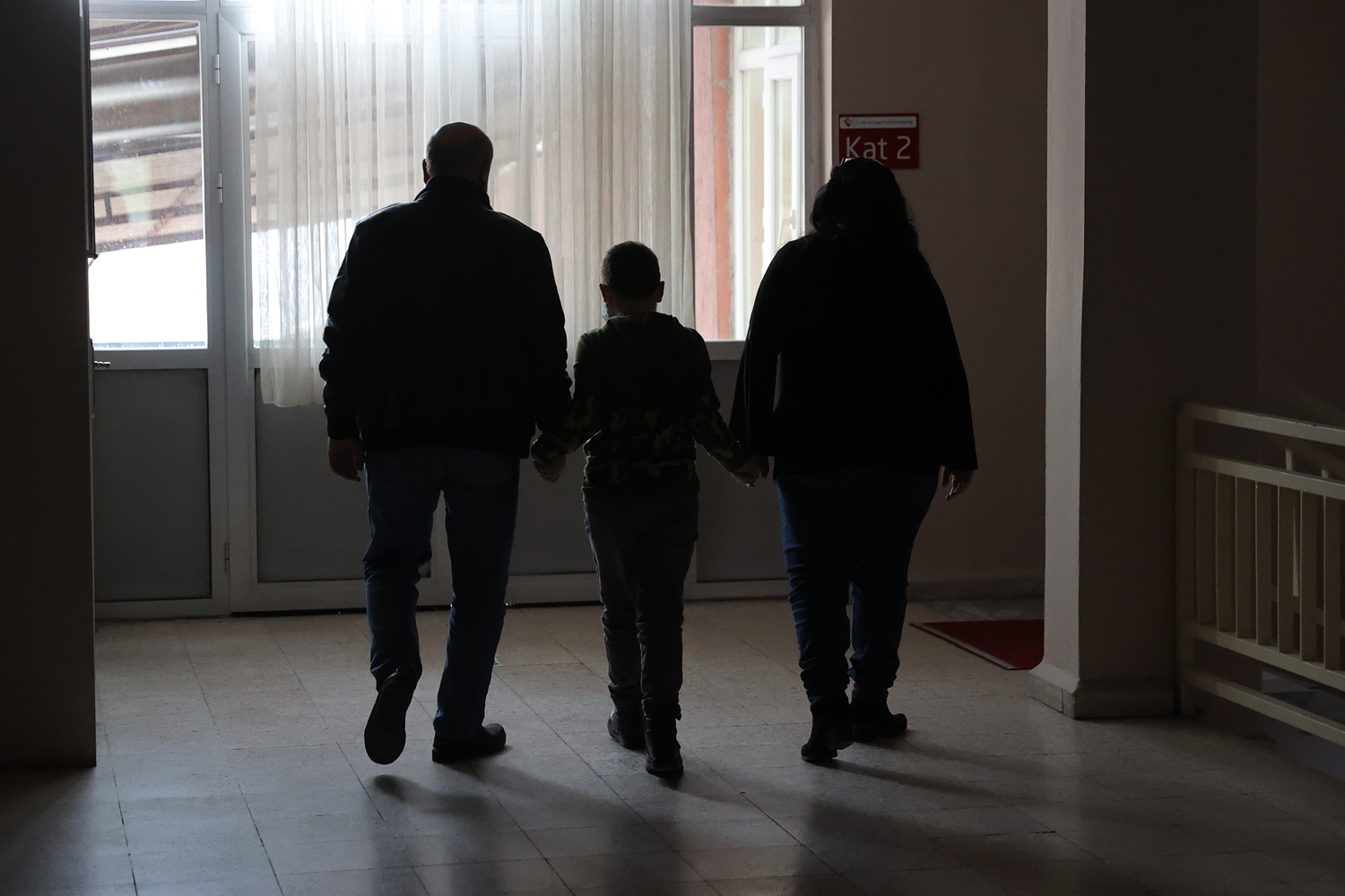 �ki �ocuk sahibi �ift, yuvalar�n� bir �ocu�a da a�t�: Kalbimde b�y�tece�im