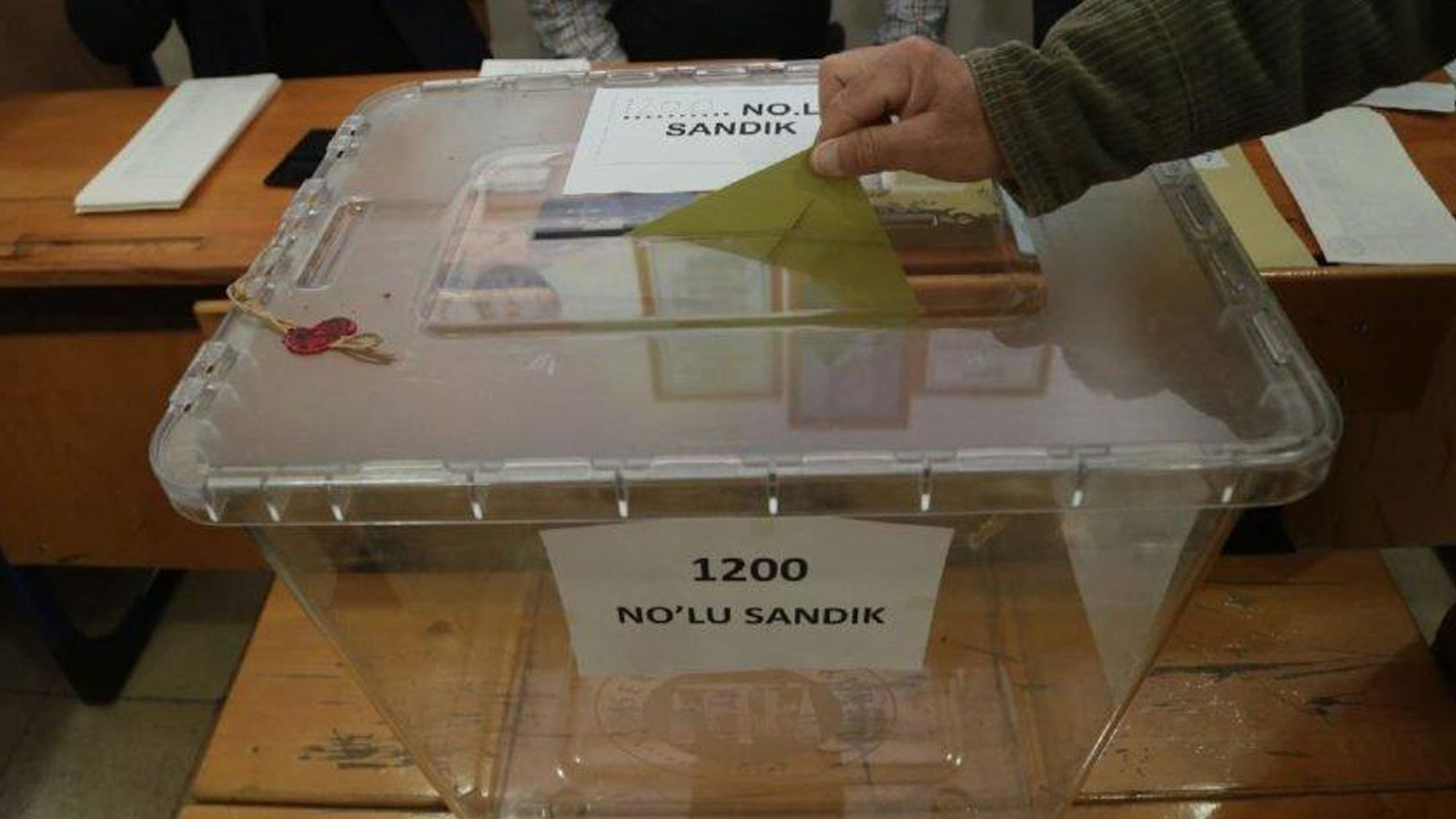 AK Parti'den net 'erken se�im' a��klamas�