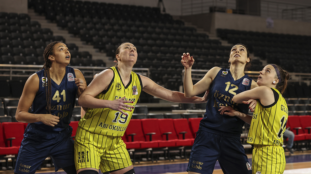 Fenerbah�e'nin ma�� ertelendi