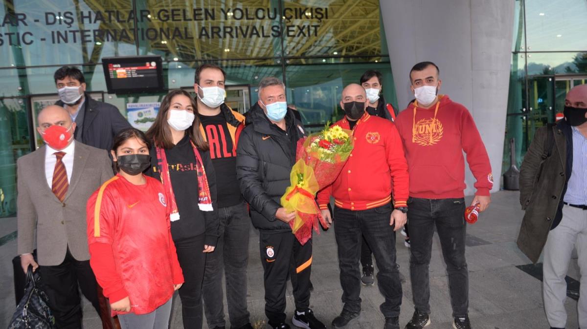 Galatasaray, Hatay'a gitti
