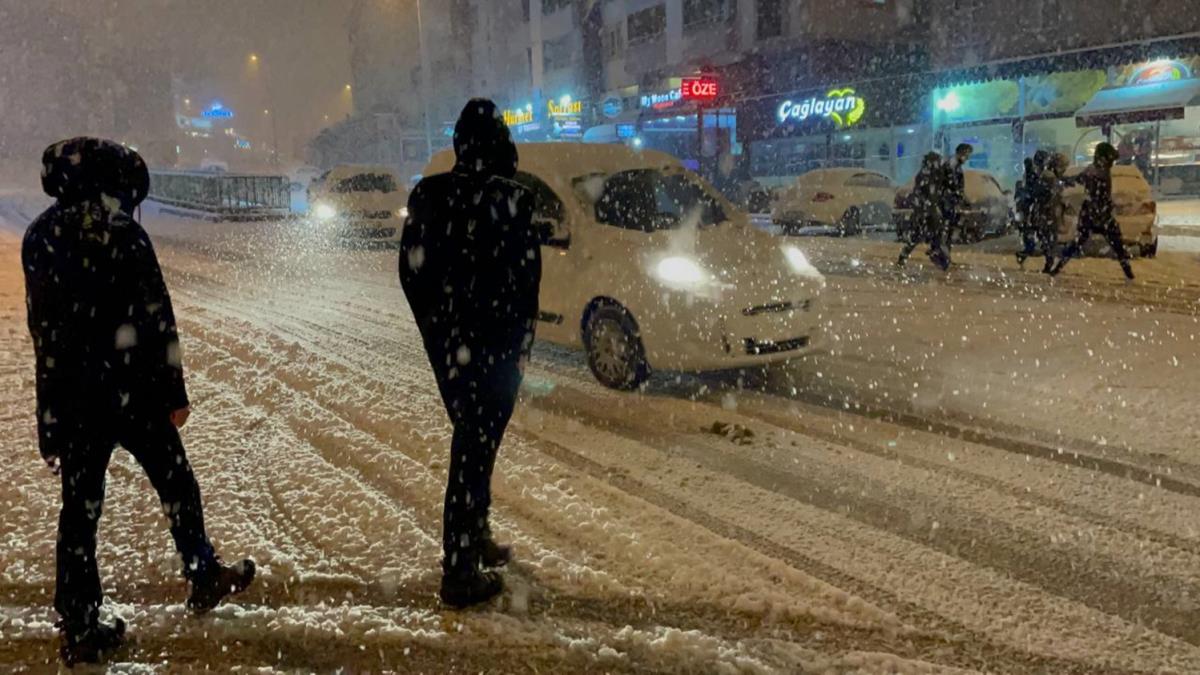 Karabk'te kar ya etkili oluyor 