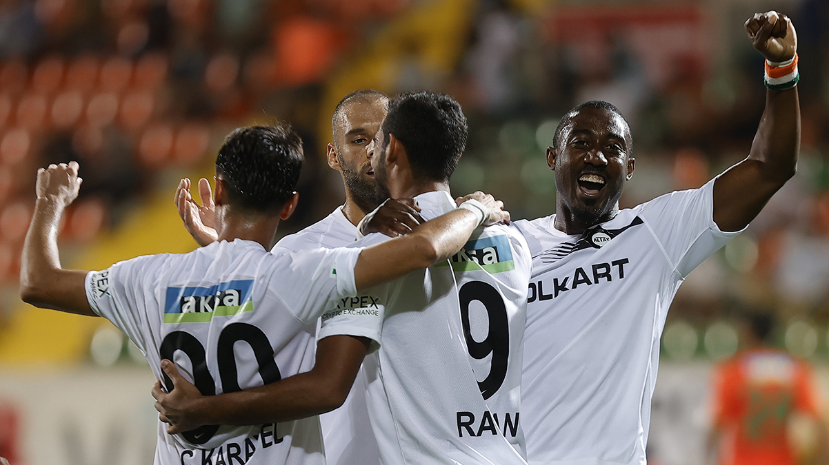 Teknik direkt�rs�z kalan Altay'�n rakibi Alanyaspor