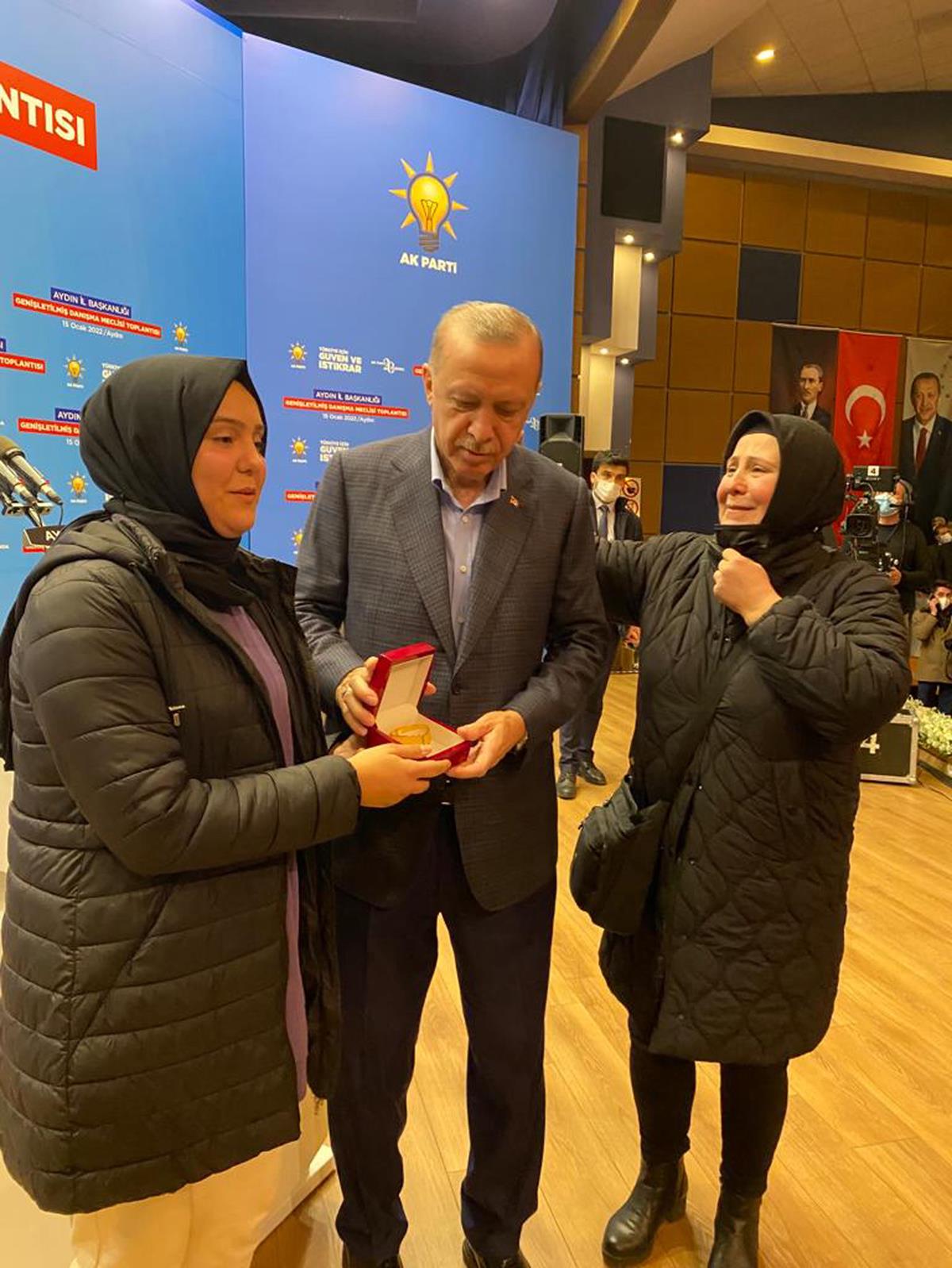 Ba�kan Erdo�an'dan �niversite ��rencisine do�um g�n� hediyesi