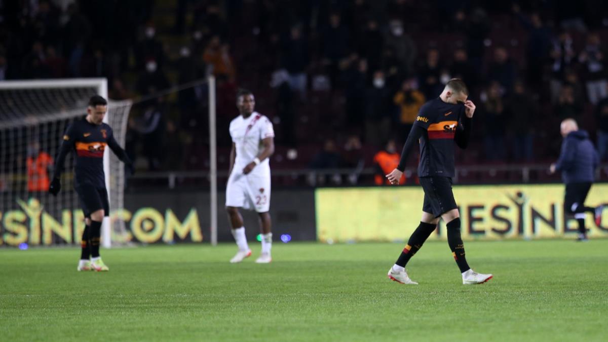Galatasaray'da Domenec Torrent dnemi malubiyetle balad